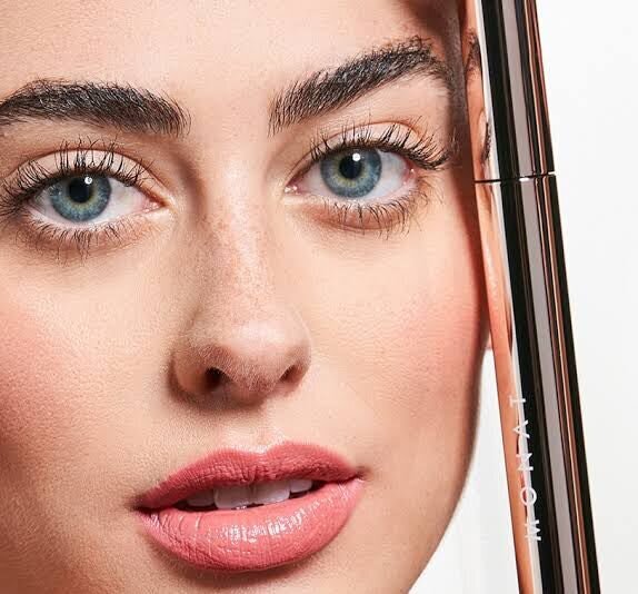 mascara