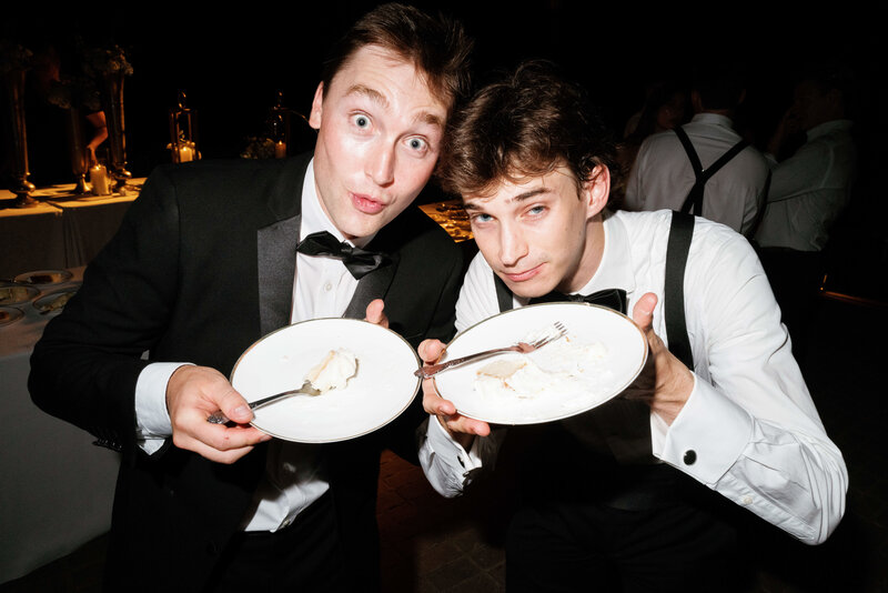 Wedding guests enjoying reception cake, Nashville Tennessee wedding, untraditional wedding photos, Lindsey Whatley Photo, East coast documentary-style wedding photographer for the untraditional