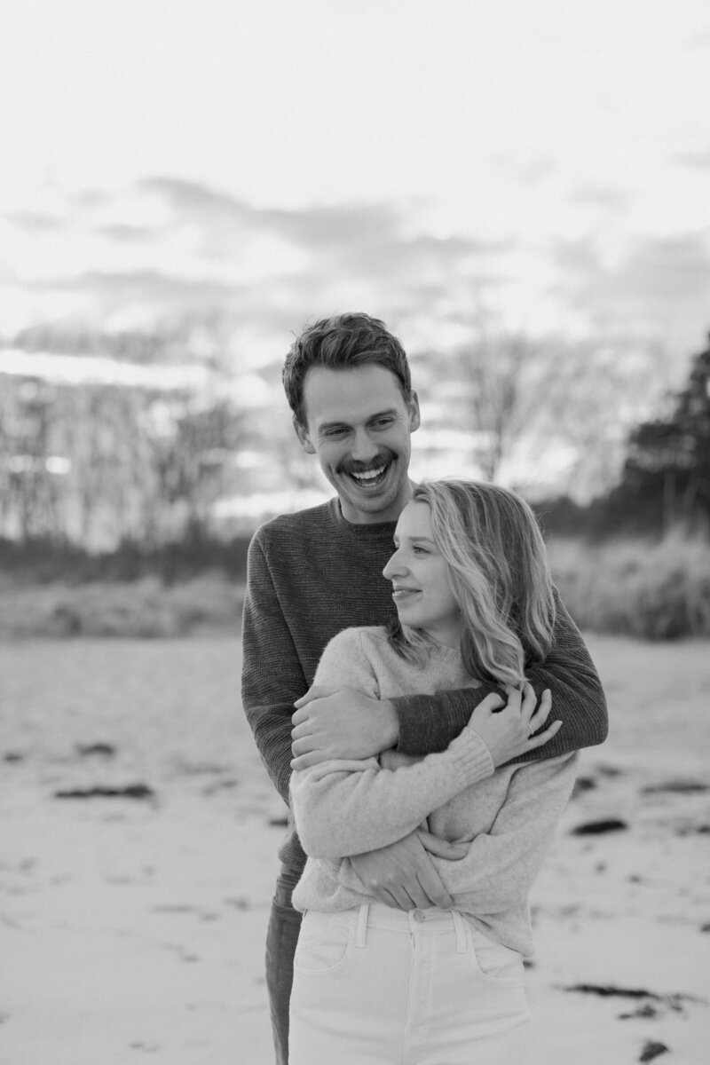 portland-maine-crescent-beach-couples-photographer-10