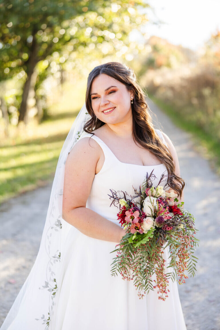 TheFarmAtHarvestHillsFallClassyWedding0032-768x1152