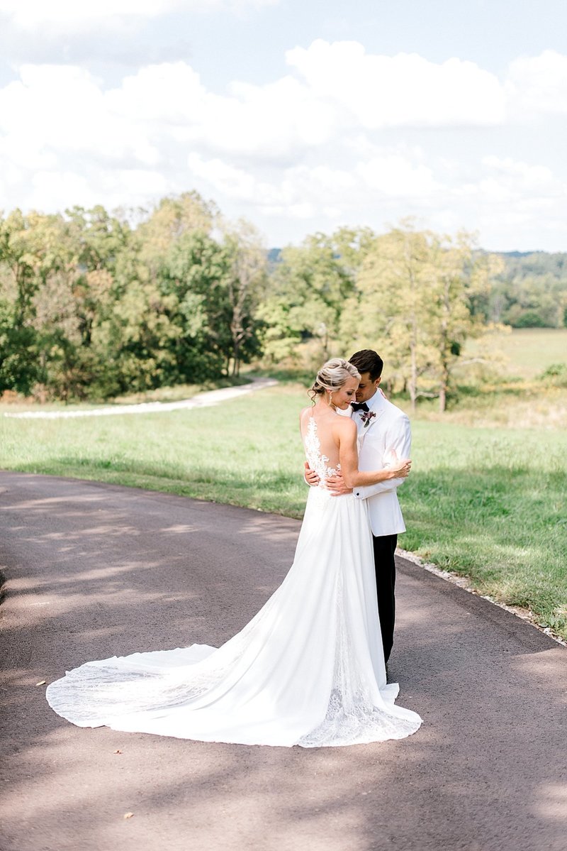 Bloomington_Indiana_The_Wilds_Wedding_Event_Chic_Barn_Weddings_131