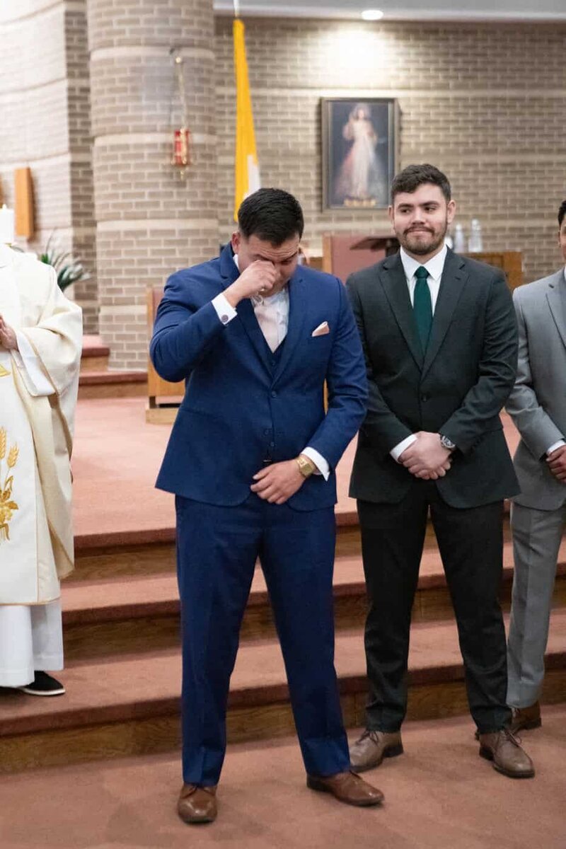 classic-and-documentary-style-wedding-photography-31