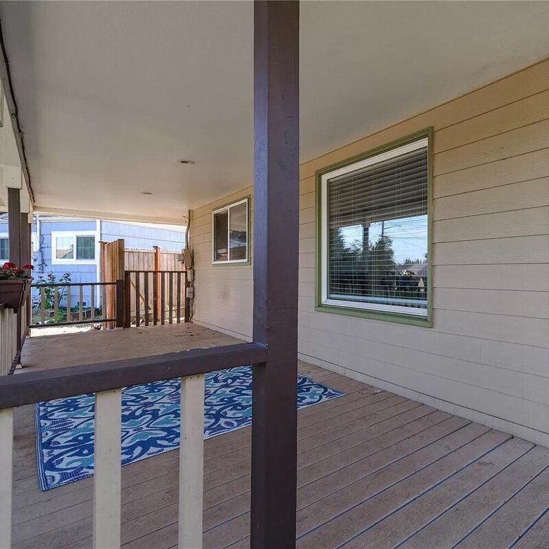 5202 E McDacer Avenue, Tacoma, WA 98404 (8)