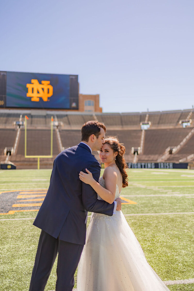 notre-dame-stadium-wedding-photos (8)