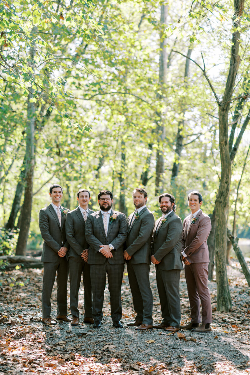 sarah-elizabeth-studio-ohio-wedding-photographer-the-landing-cummins-wedding-party-48