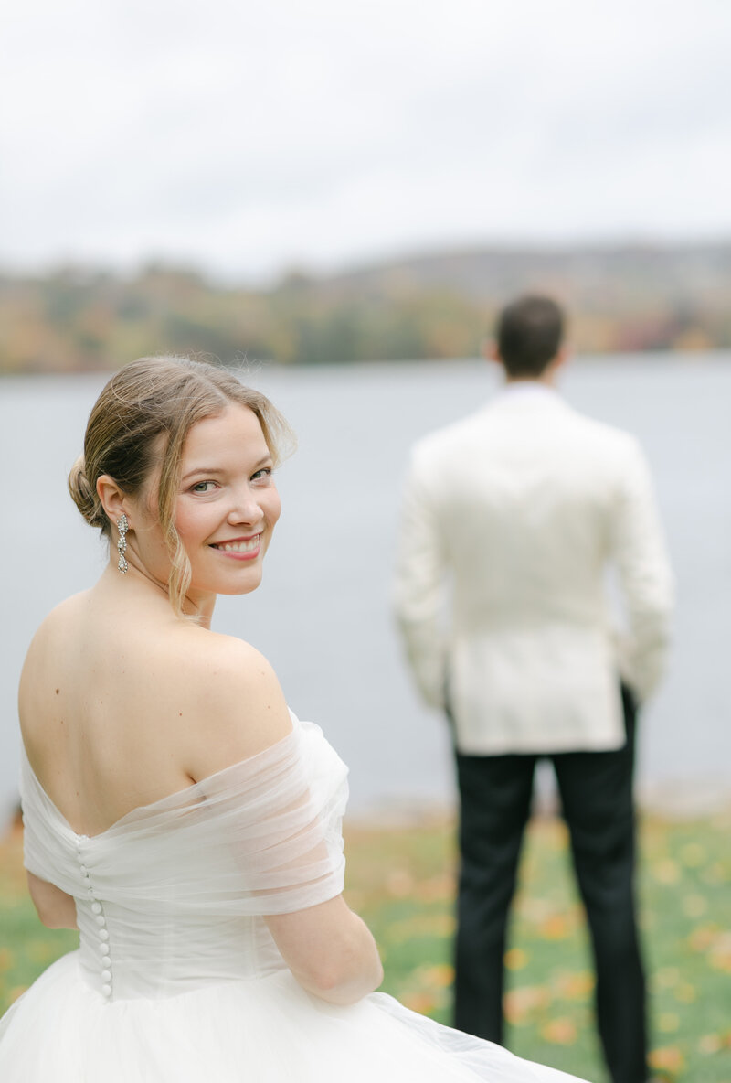 first-look-fall-lake-waramaug
