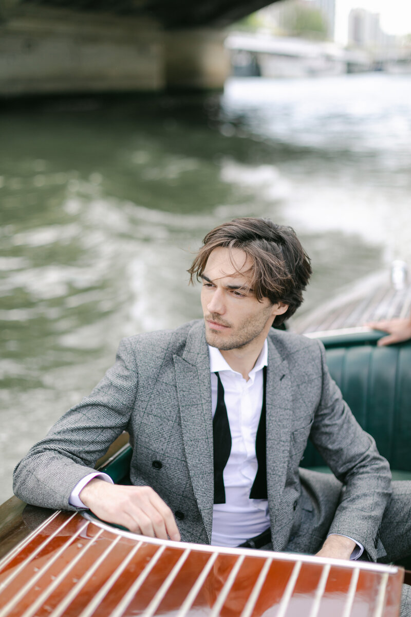 seine-river-engagement-session