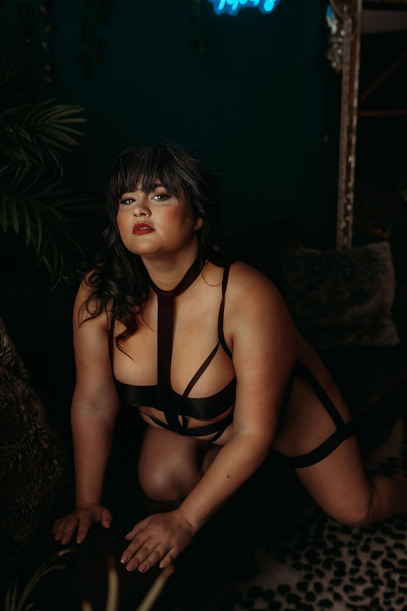 Boudoir sexy posing studio west richland  washington