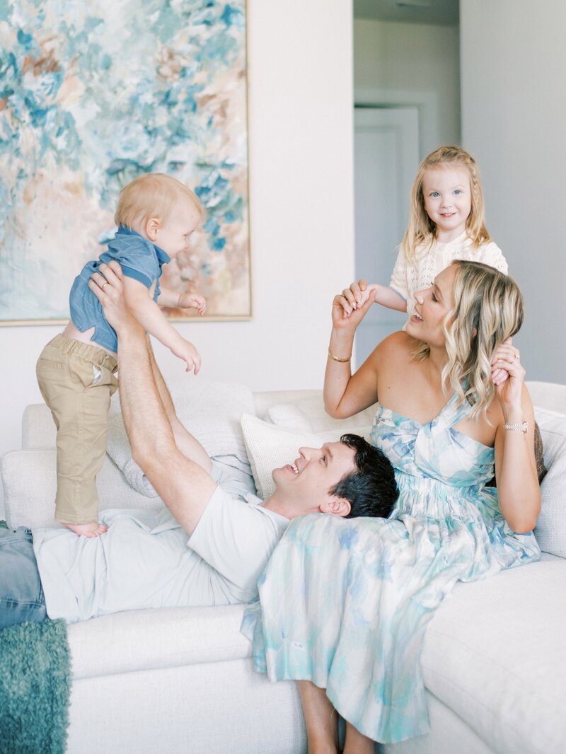 Tate Smith Photography | Luxury Dallas Family Photographer I Pool Session with family