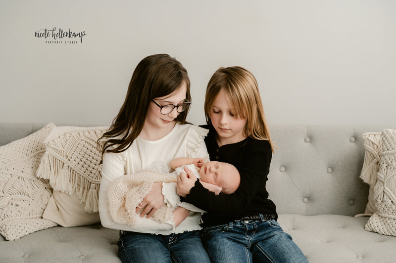 9095-Central Minnesota Newborn Photographer -  Nicole Hollenkamp - Princeton MN, St Cloud MN-Edit