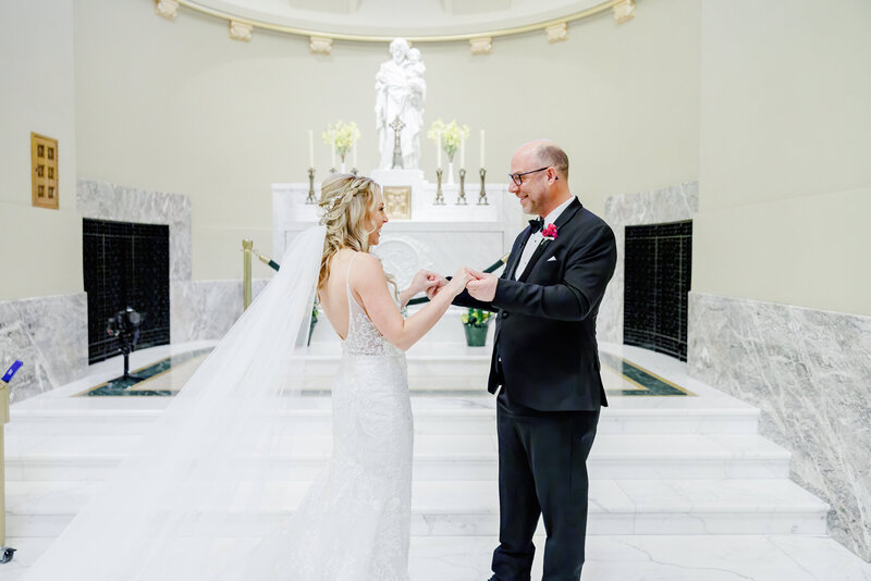 Father-Daughter-First-Look-Sioux-Falls-Catholic-Wedding-Cathedral-02