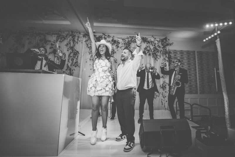 bride-groom-cowboy-hat