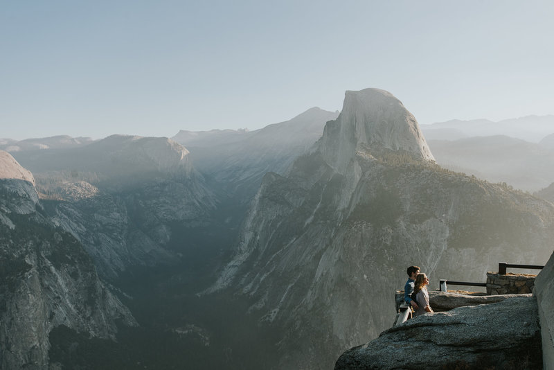 couples photographer at Glacier Point in Yosemite