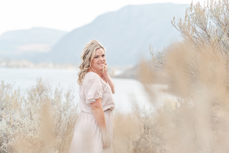 kelowna wedding and motherhood photographer Alysha Spencer