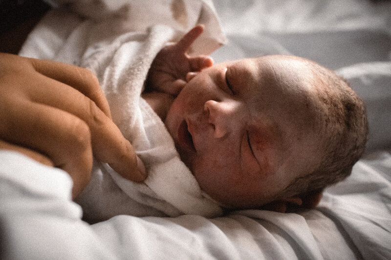 homebirth newborn baby face