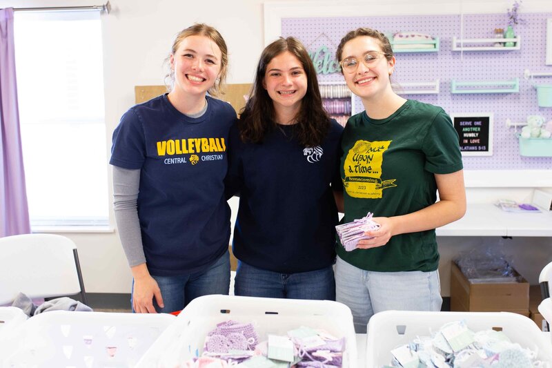 community service groups serving bridgets cradles volunteer wichita nonprofit (19)