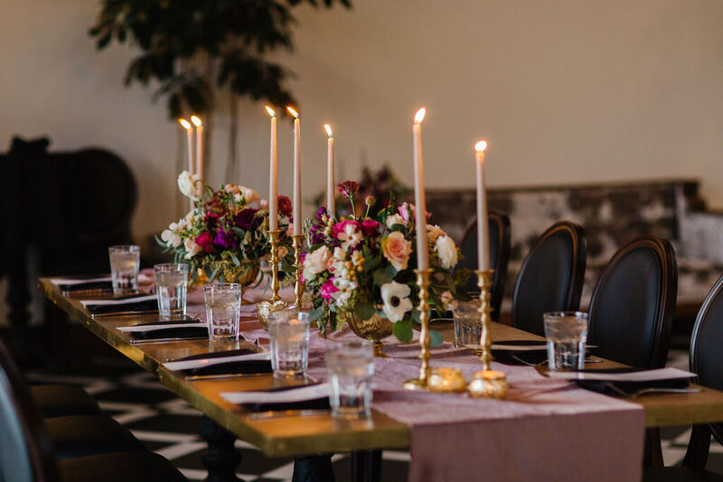 rose-velvet-linen-blush-gold-wedding-centerpieces