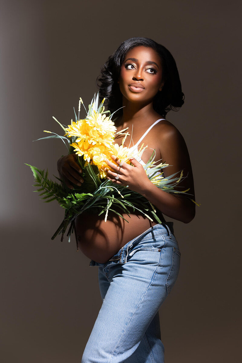 best maternity photographer near me Baltimore, best Washington DC maternity photographer, maternity photoshoot, Maryland maternity portrait studio 3343