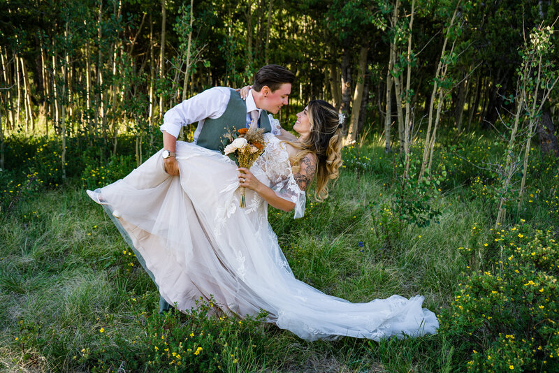 Laid-back wedding in Fairplay, Colorado with joyful portraits by micro-wedding photographer