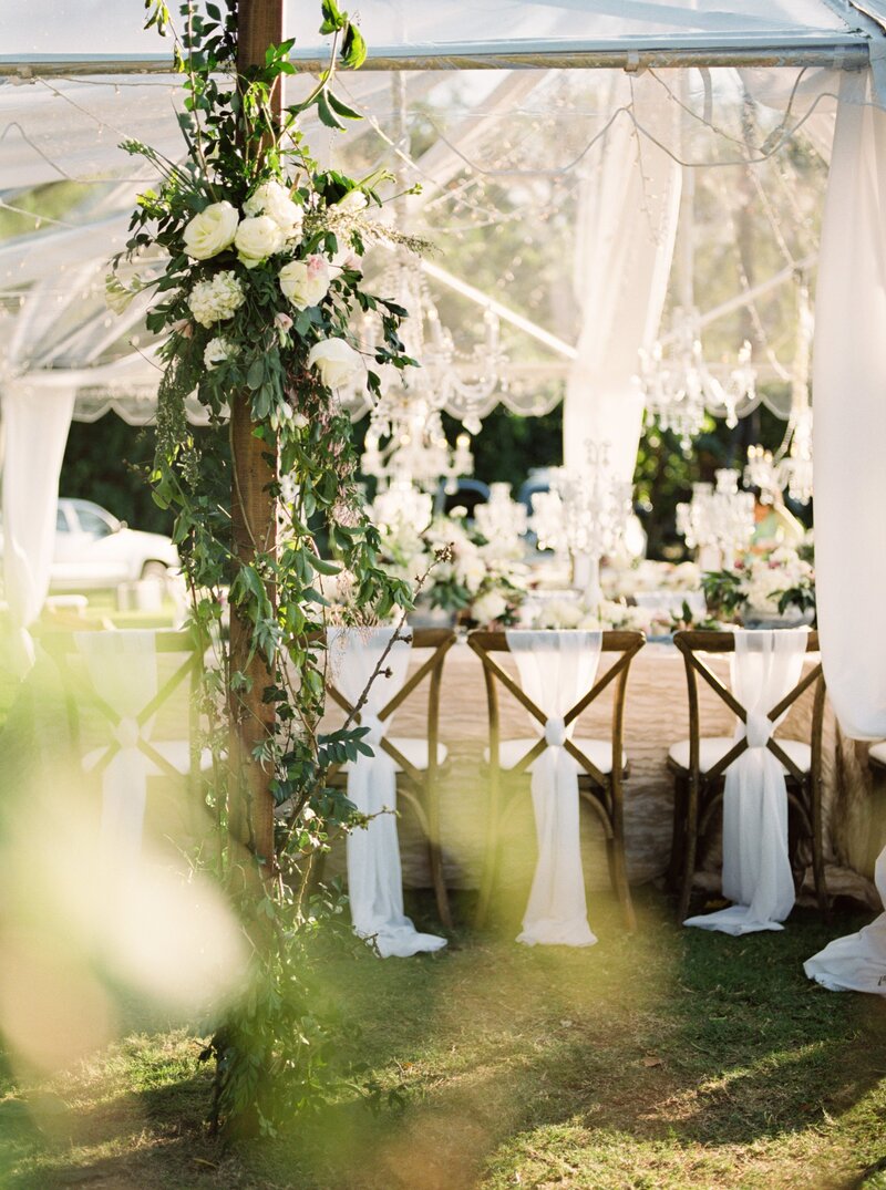 Hawaii Wedding Rentals vineyard chairs with sashes