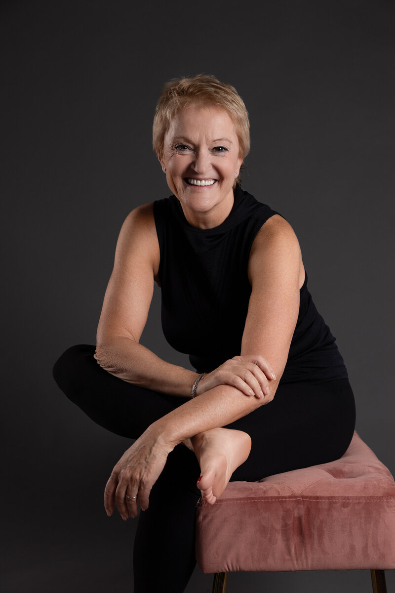 Portrait de femme en studio Blanche Photographe de Montréal