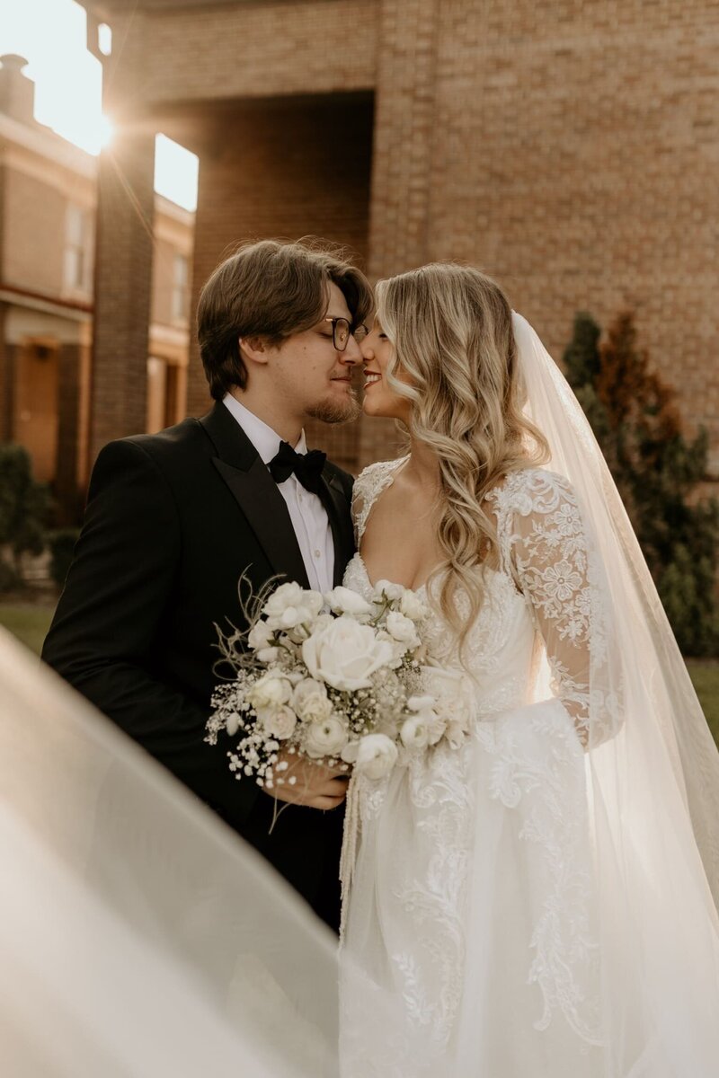 Seamless, stress-free bridal beauty service by a leading Houston makeup artist, ensuring every Houston bride-to-be enjoys a memorable wedding in Houston, TX.