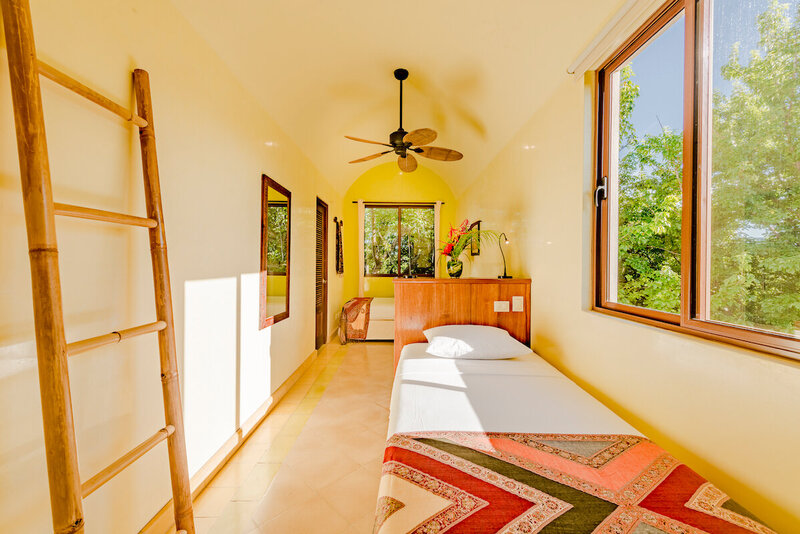 hermitage twin blue spirit costa rica-1