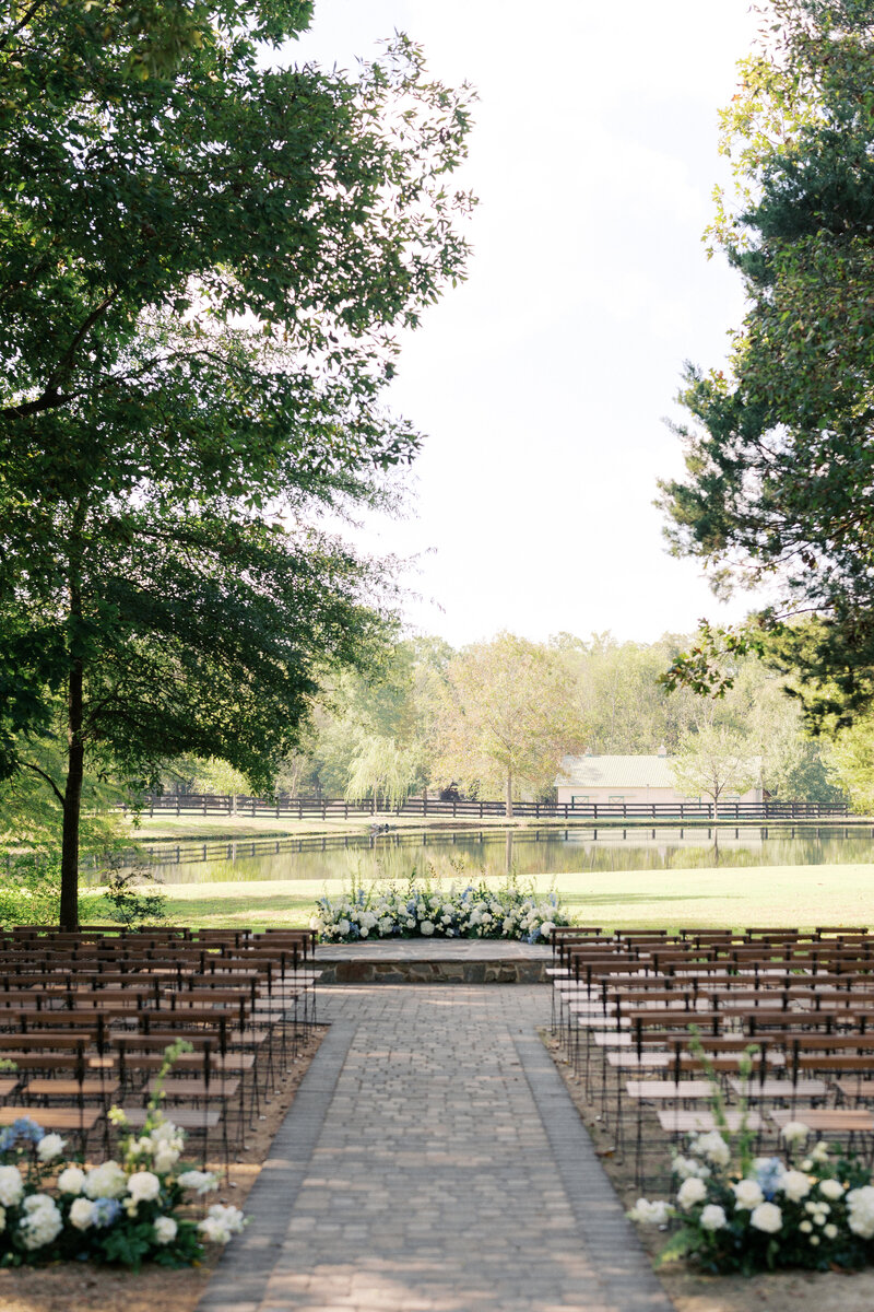 south-carolina-wedding-planning-outdoor-ceremony