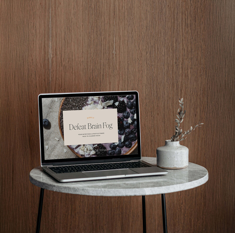 A nutrition and lifestyle bundle to help you reduce brain fog. This bundle includes a lifestyle masterclass, two-week menu filled with brain-boosting foods, and cognitive lifestyle tips that you can easily start doing to change your lifestyle.