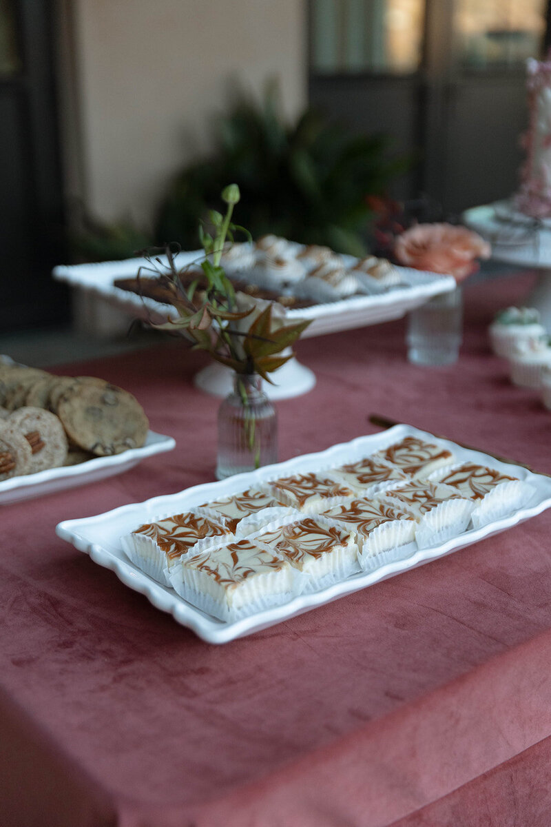 EL8A1322_websize (1)