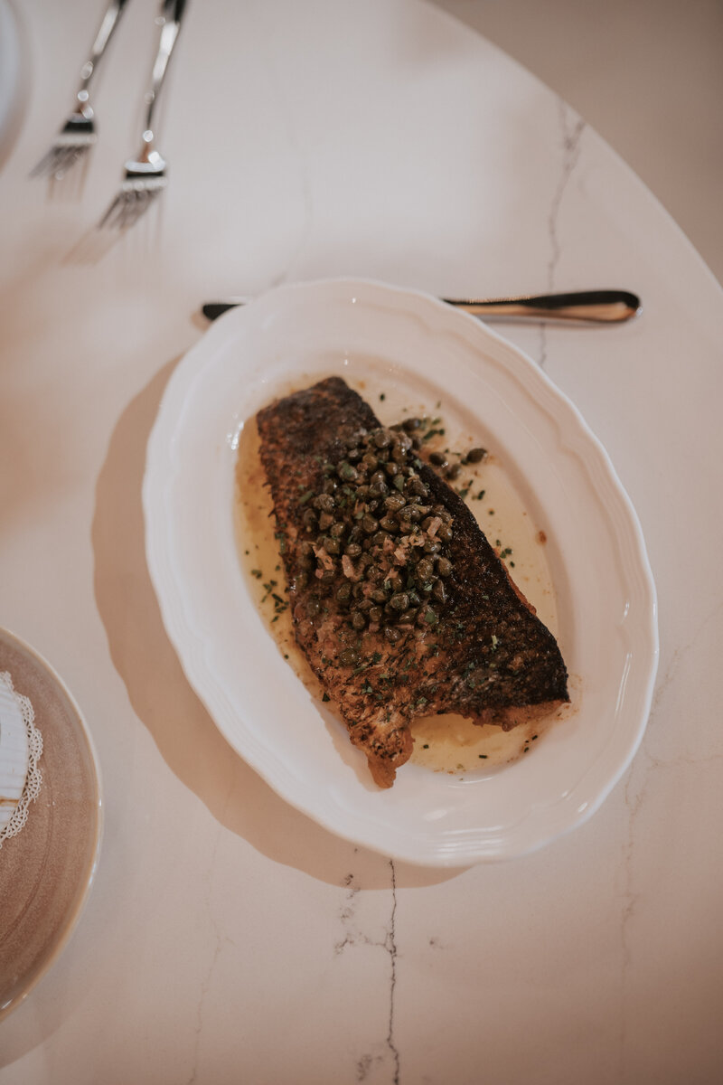 Women cheersing with their