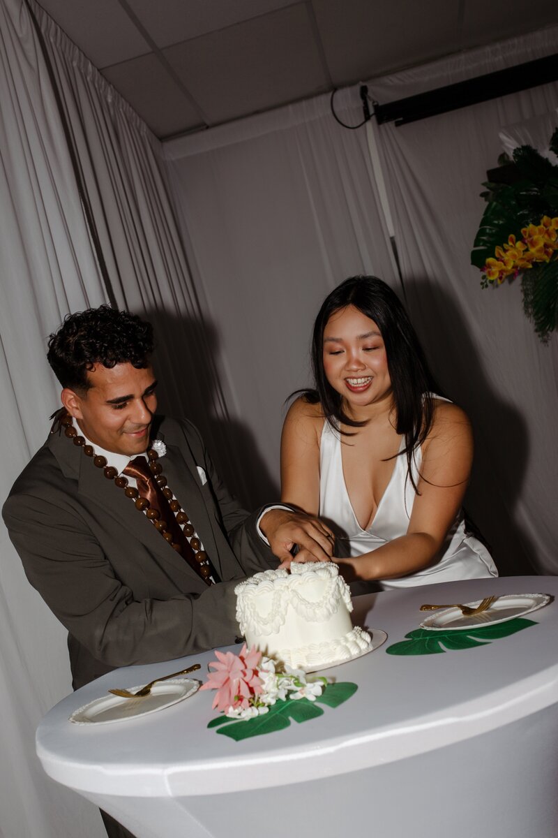 Bride and groom cake cutting Clearwater Florida