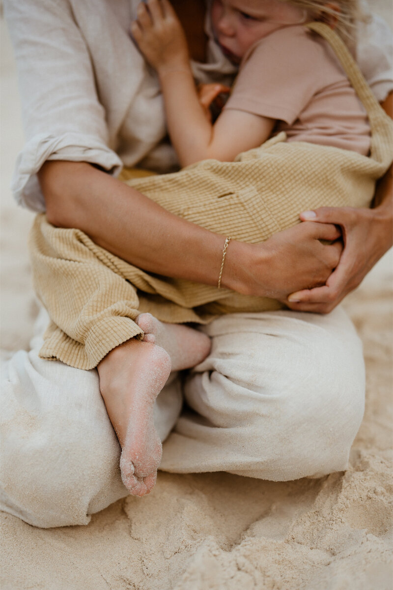 for-love-and-light-perth-motherhood-photographer-37