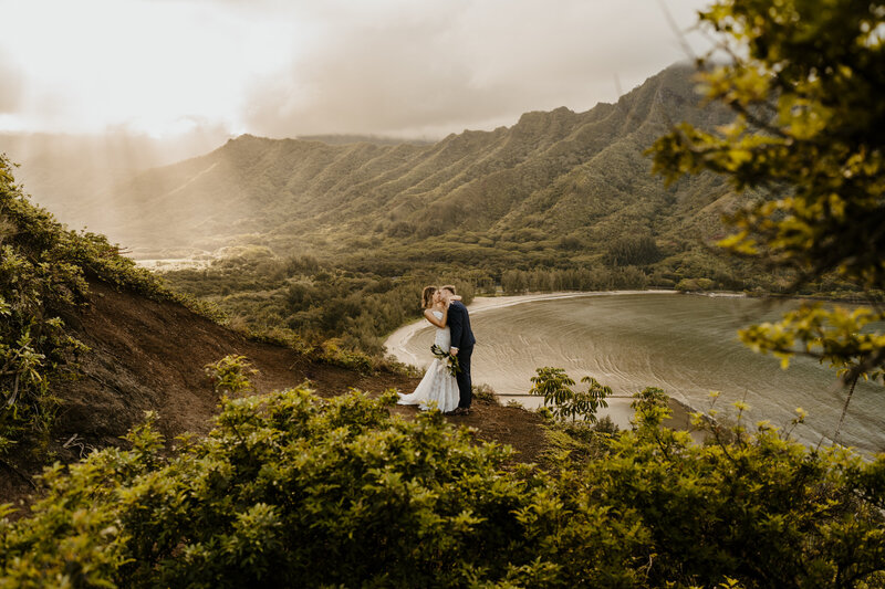 crouching lion oahu elopement