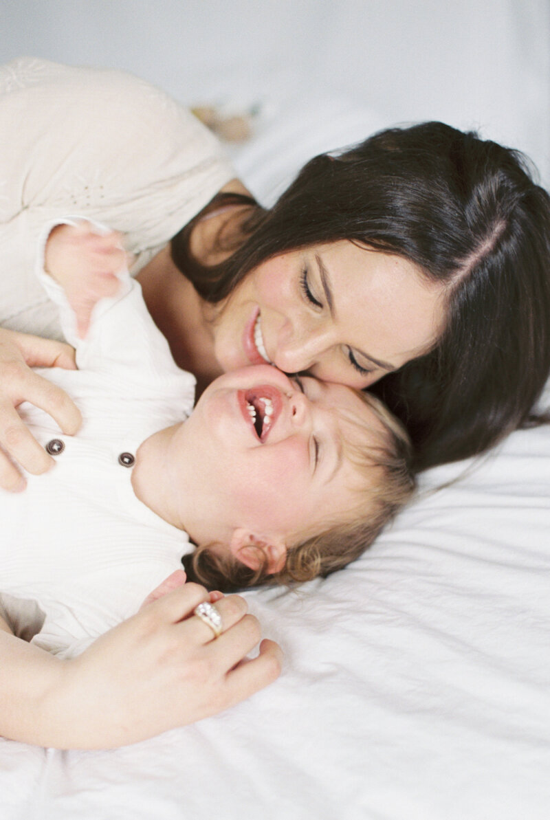 mom-and-baby-laughing-together