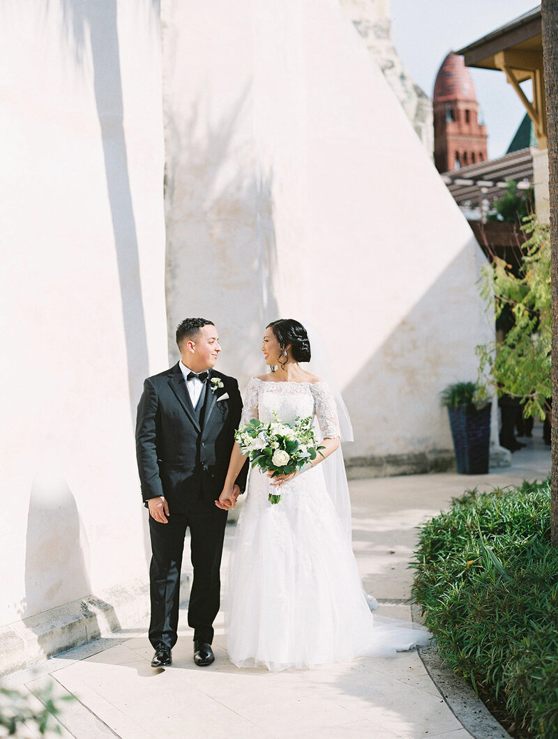 Hawaii church wedding photographer17