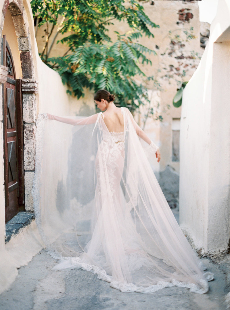 Victoria Kyriakides-gown-Stephanie-Brauer-Photography