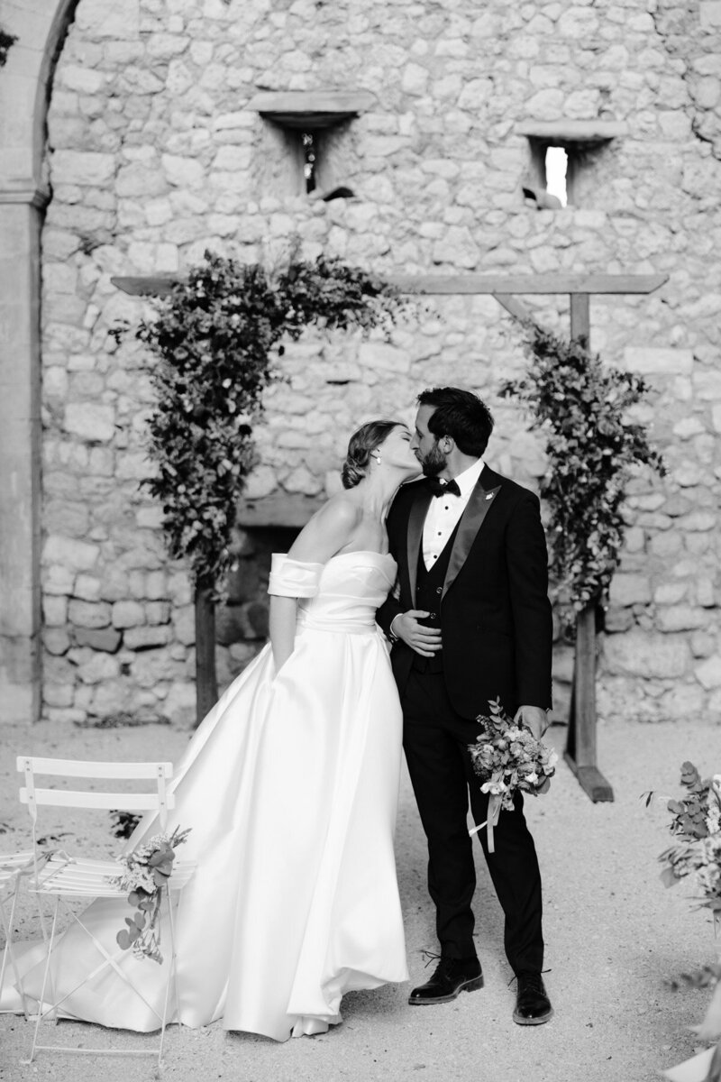 French wedding photographer Domaine de Sarson Grignan-055