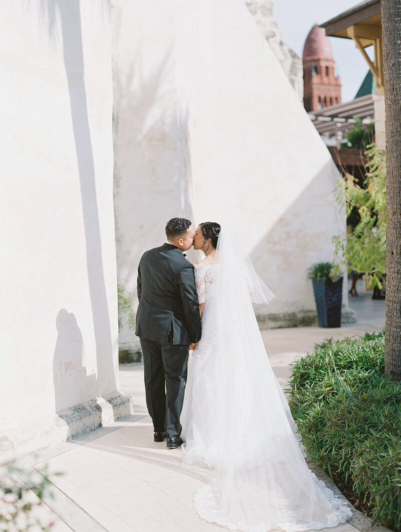 Hawaii church wedding photographer18