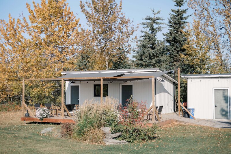 Edmonton Wedding Photos - Pine and Pond Wedding Venue (10)