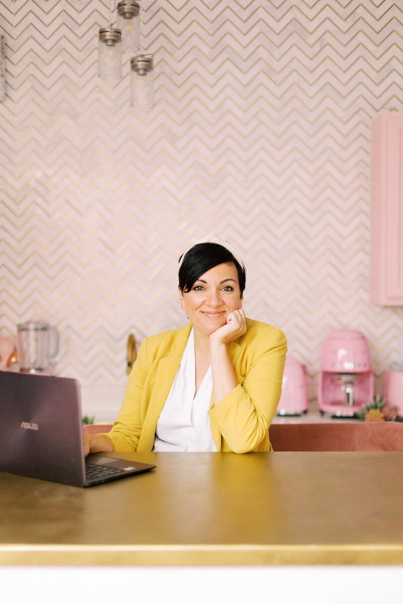 PinkyHouseBranding_ByJennaHenderson_33