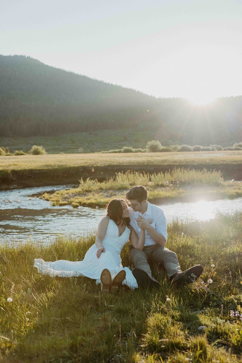 Why limit your elopement to just one day? A multi-day elopement allows you to fully embrace the adventure—whether it’s hiking to alpine lakes, exploring hidden mountain trails, or saying your vows under the stars. From sunrise to sunset, every moment is captured so you can relive your love story over and over. Based in Lake Tahoe, I help couples craft unforgettable multi-day elopements across California, Nevada, and beyond. Ready to create the adventure of a lifetime? Let’s make it happen.
