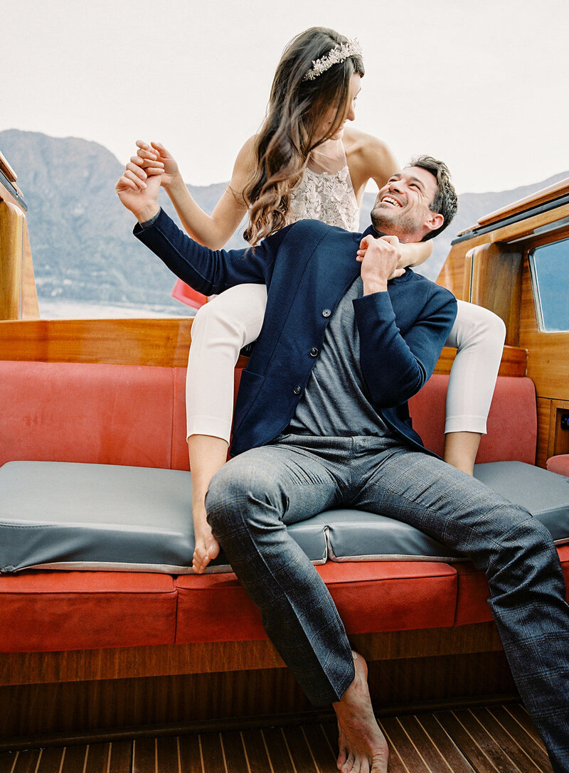 Boat wedding session on Lake Como Italy photographed by Lake Como wedding photographer Amy Mulder Photography