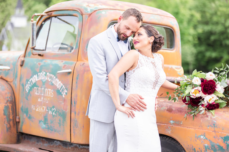 amelia-keegan-wedding-lovewell-weddings-hayloft-on-the-arch-65