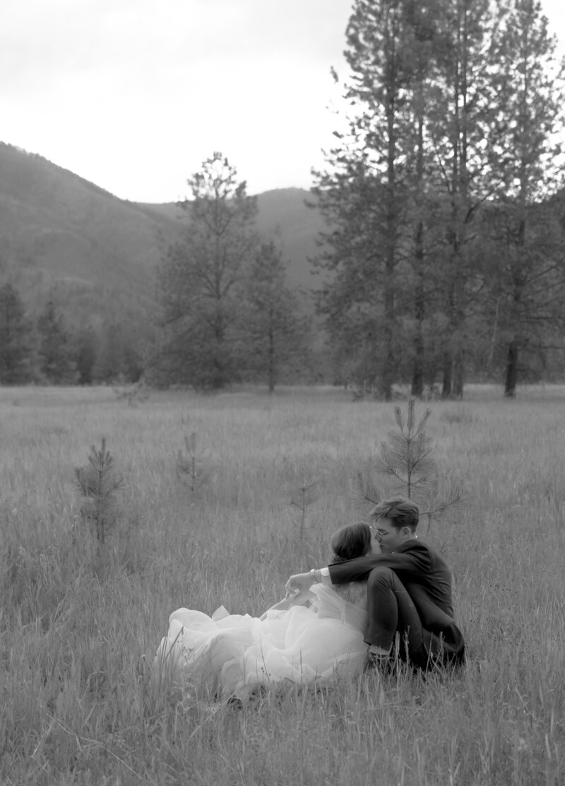 White-Raven-Wedding-Photos-Missoula-2899