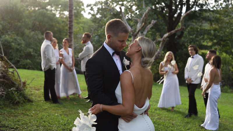 A bridal party portrait a Montville Estat