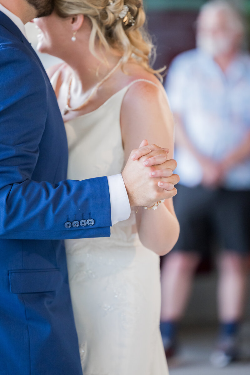 LittleShutterBugStudio_SaraAl_MackinacIslandWedding-683