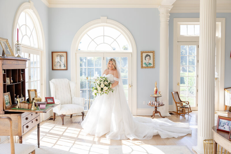 Brittany_Andrew_Bride_Prep-116