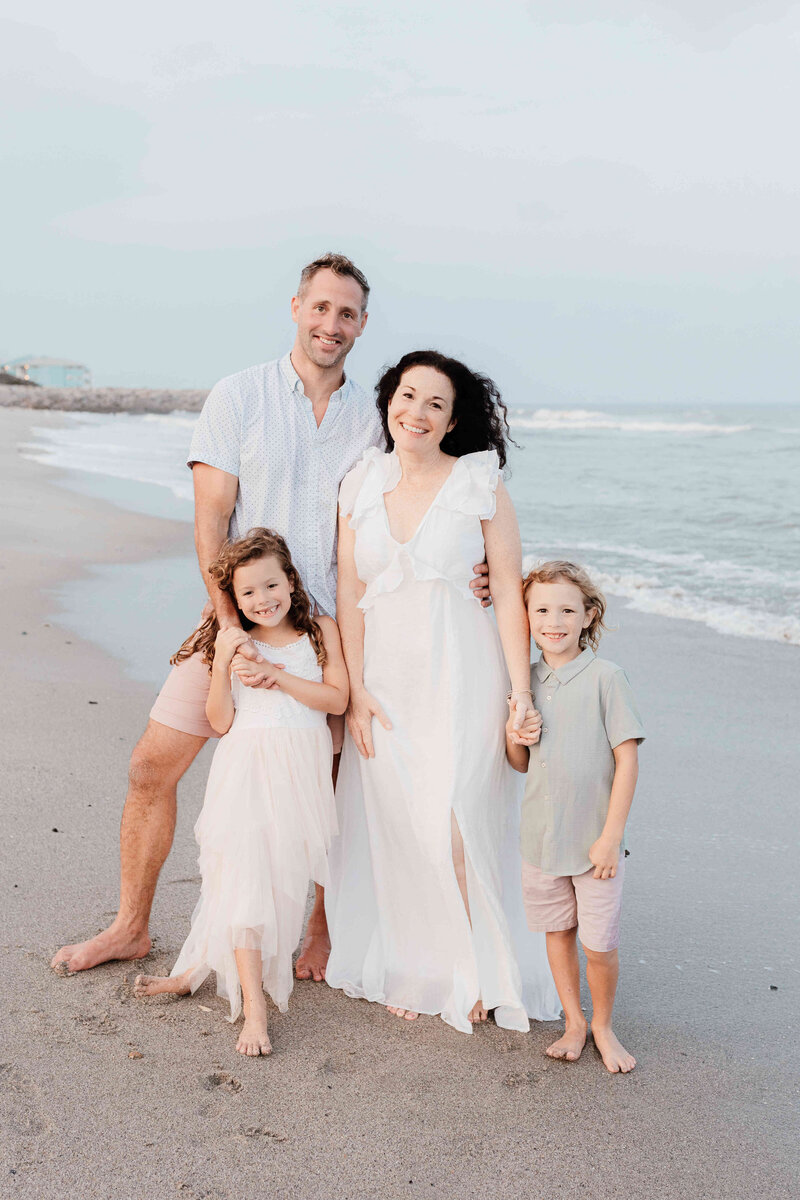 JCranePhotography_FamilyPhotographer_NorthCarolina33BeachMiniSession