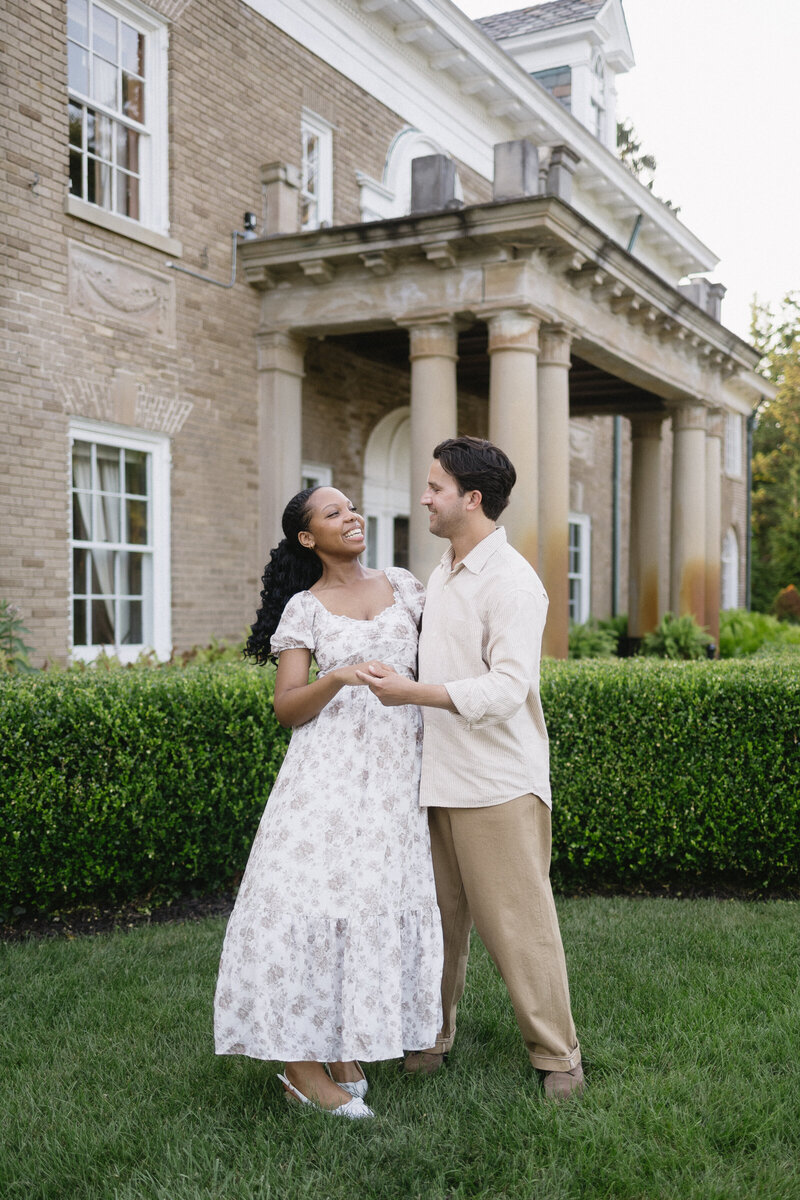 Welcome to Sol Luna Photography, your West Michigan Wedding Photographer. Discover our elegant wedding photography services, designed to capture timeless moments with elegance and artistry. Let us bring your vision to life.